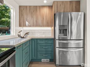 12077 75th Avenue S, Seattle WA 98178