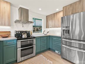 12077 75th Avenue S, Seattle WA 98178