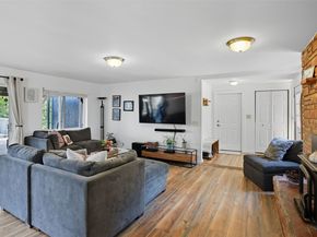 17268 SE Petrovitsky Road, Renton WA 98058