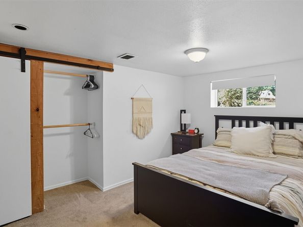 17268 SE Petrovitsky Road, Renton WA 98058