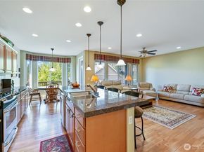 13841 231st Lane NE, Redmond WA 98053