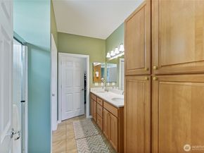 13841 231st Lane NE, Redmond WA 98053