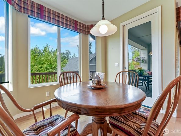 13841 231st Lane NE, Redmond WA 98053