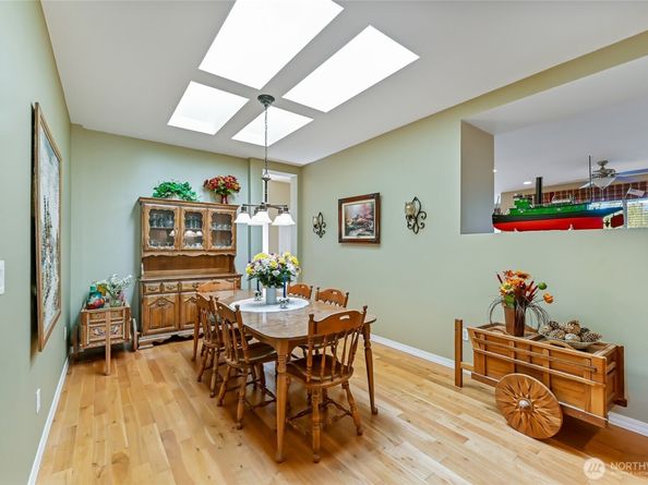 13841 231st Lane NE, Redmond WA 98053