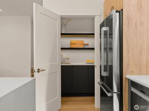 7335 & 7335B 21st Avenue NE, Seattle WA 98115