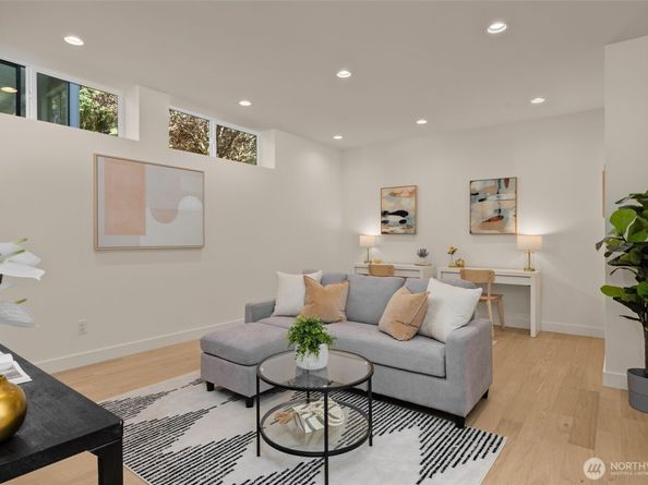 7335 & 7335B 21st Avenue NE, Seattle WA 98115