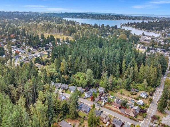 1806 131st Drive NE, Lake Stevens WA 98258