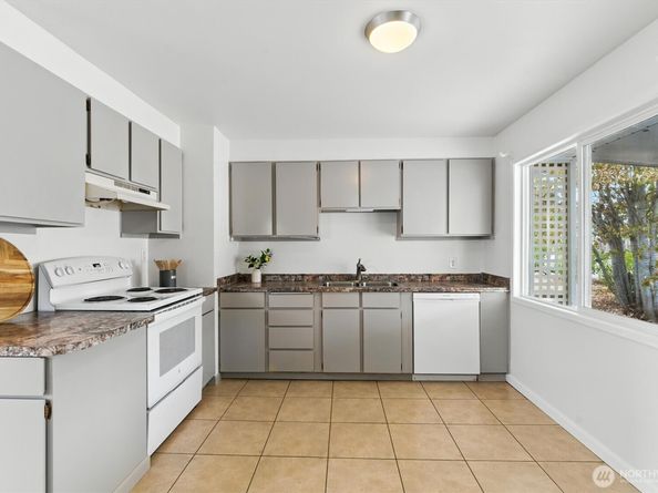 2510 Stephenson Avenue, Bremerton WA 98310