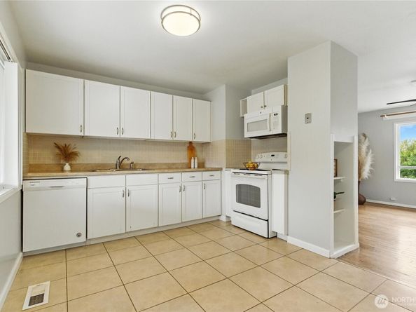 2510 Stephenson Avenue, Bremerton WA 98310