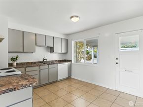 2510 Stephenson Avenue, Bremerton WA 98310