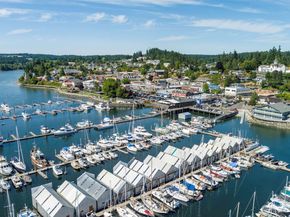 32 NE Sunset Street, Poulsbo WA 98370
