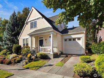 32 NE Sunset Street