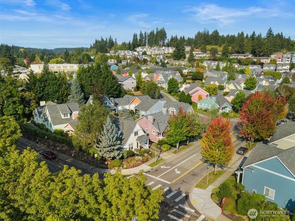 32 NE Sunset Street, Poulsbo WA 98370