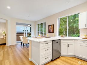 465 Field Place NE, Renton WA 98059