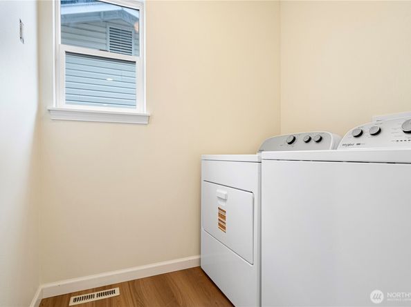 465 Field Place NE, Renton WA 98059