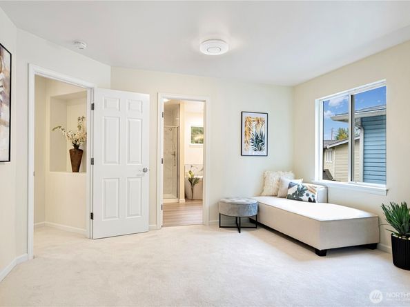 465 Field Place NE, Renton WA 98059