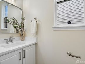 465 Field Place NE, Renton WA 98059