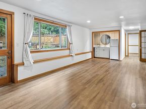 16704 NE 97th Street, Redmond WA 98052
