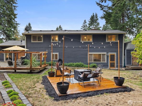 16704 NE 97th Street, Redmond WA 98052