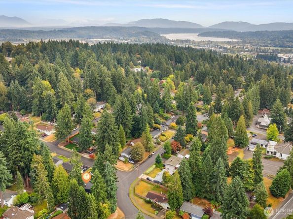 16704 NE 97th Street, Redmond WA 98052