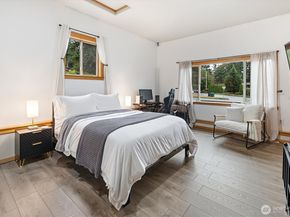 16704 NE 97th Street, Redmond WA 98052