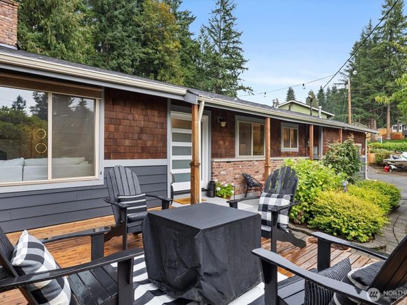 16704 NE 97th Street, Redmond WA 98052
