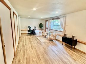 16704 NE 97th Street, Redmond WA 98052