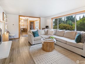 16704 NE 97th Street, Redmond WA 98052