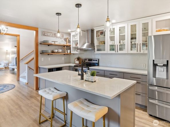 16704 NE 97th Street, Redmond WA 98052