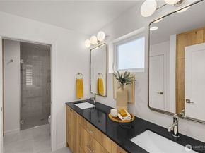 8337 C 12th Avenue NW, Seattle WA 98117