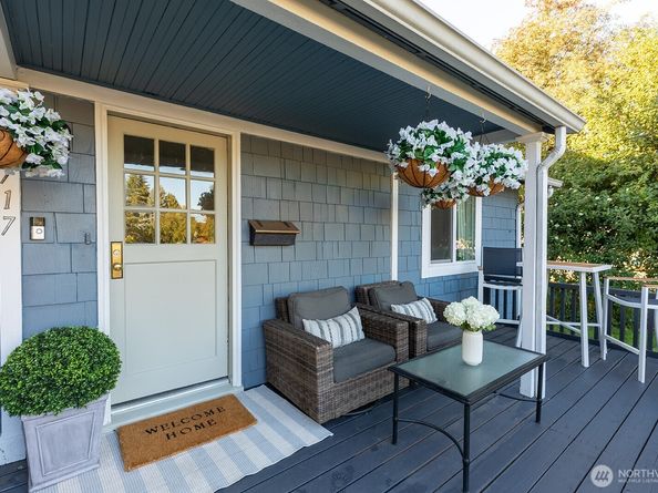 1717 6th street, Bremerton WA 98337