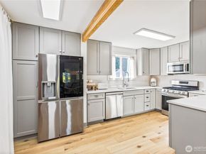 1717 6th street, Bremerton WA 98337