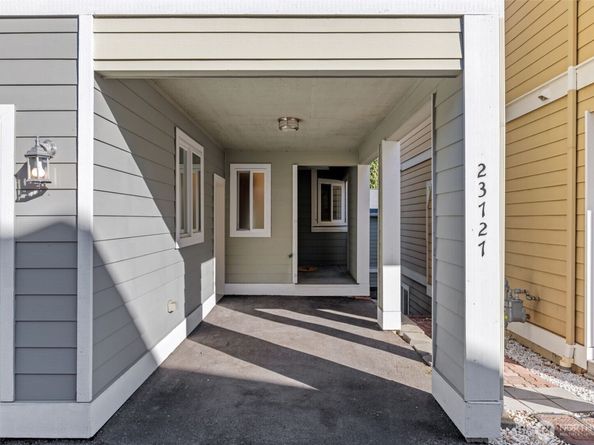 23727 80th Court W, Edmonds WA 98026