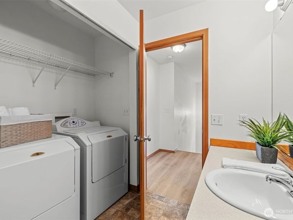 23727 80th Court W, Edmonds WA 98026