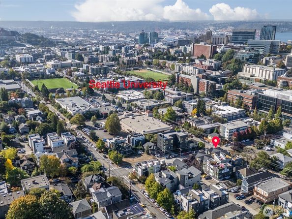 902 13th Avenue, Seattle WA 98122