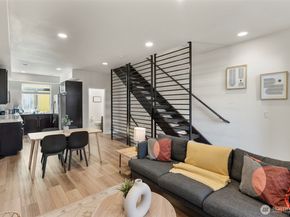 902 13th Avenue, Seattle WA 98122