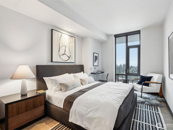 889 Avenue Square NE 702, Bellevue WA 98004
