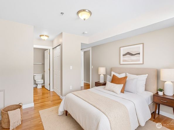 901 E Marine View Drive 201, Everett WA 98201