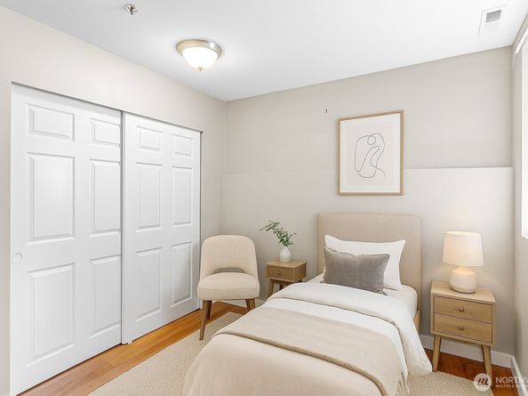 901 E Marine View Drive 201, Everett WA 98201