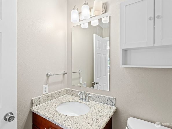 901 E Marine View Drive 201, Everett WA 98201