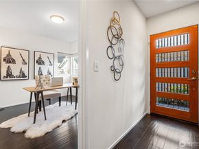 1928 B 10th Avenue W, Seattle WA 98119
