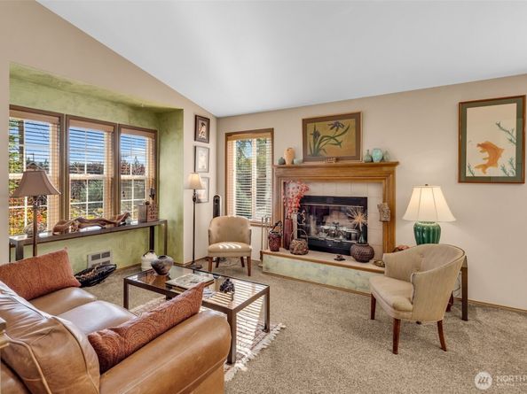10513 Whitman Avenue N, Seattle WA 98133