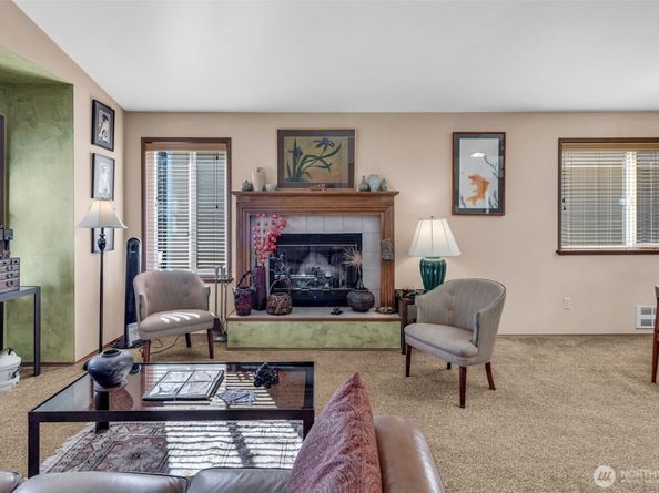 10513 Whitman Avenue N, Seattle WA 98133