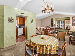 10513 Whitman Avenue N, Seattle WA 98133