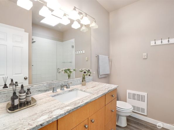 5025 Davis Place S B, Renton WA 98055