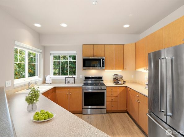 5025 Davis Place S B, Renton WA 98055