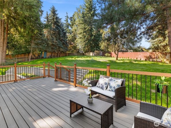 19116 34th Dr SE, Bothell WA 98012