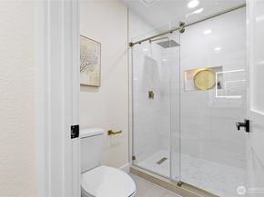 19116 34th Dr SE, Bothell WA 98012