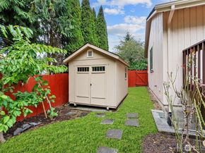 6315 142nd Avenue SE, Bellevue WA 98006
