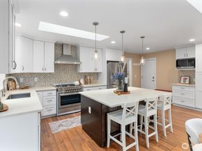 6315 142nd Avenue SE, Bellevue WA 98006